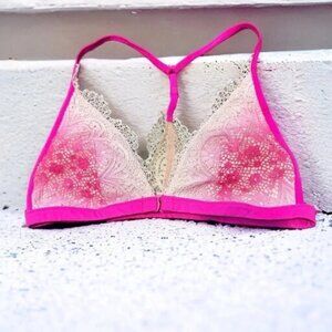 Victoria secret on bra front closure bra S